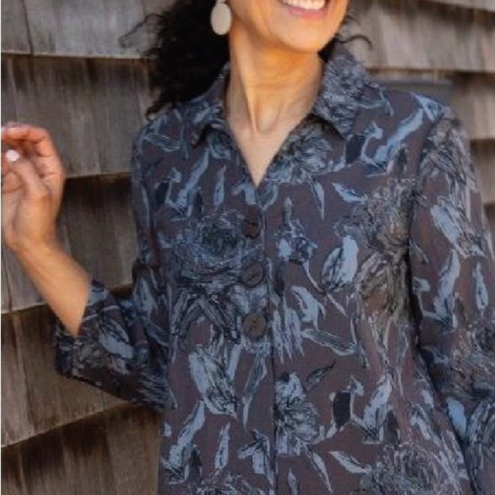 Habitat Floral Gray Top